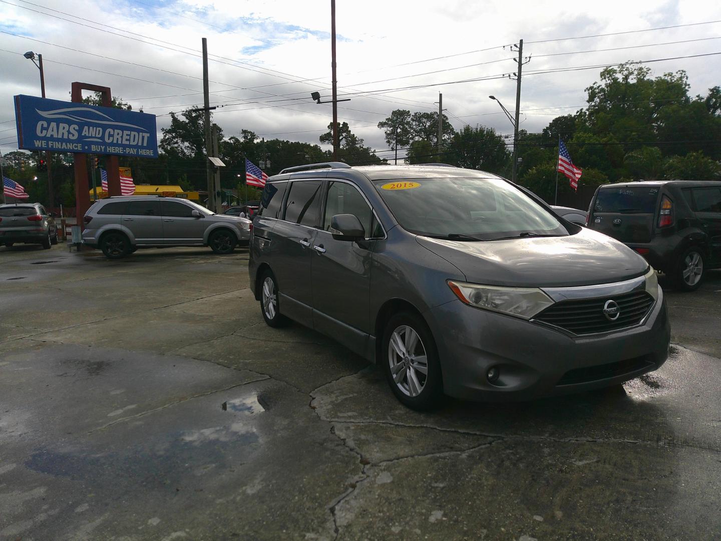 2015 GRAY NISSAN QUEST S; SL; PLATINU (JN8AE2KP4F9) , located at 1200 Cassat Avenue, Jacksonville, FL, 32205, (904) 695-1885, 30.302404, -81.731033 - Photo#5